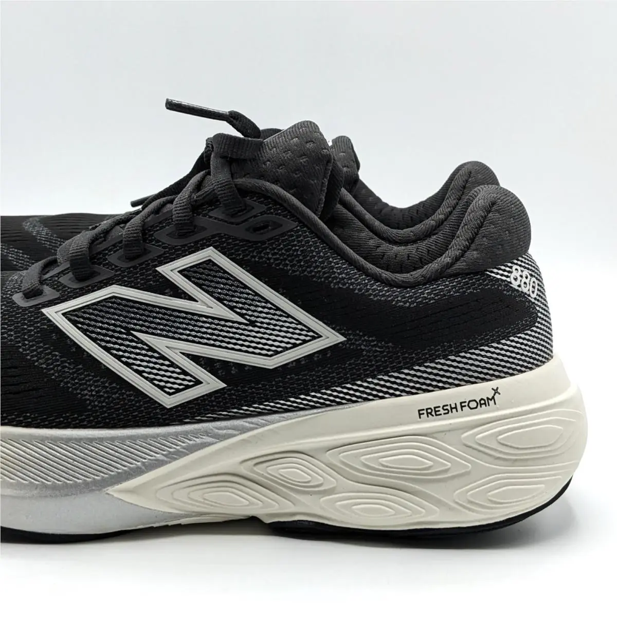 New Balance shoes - New Balance Fresh Foam X 880v15 Running Shoe - W880H15 - Black 23