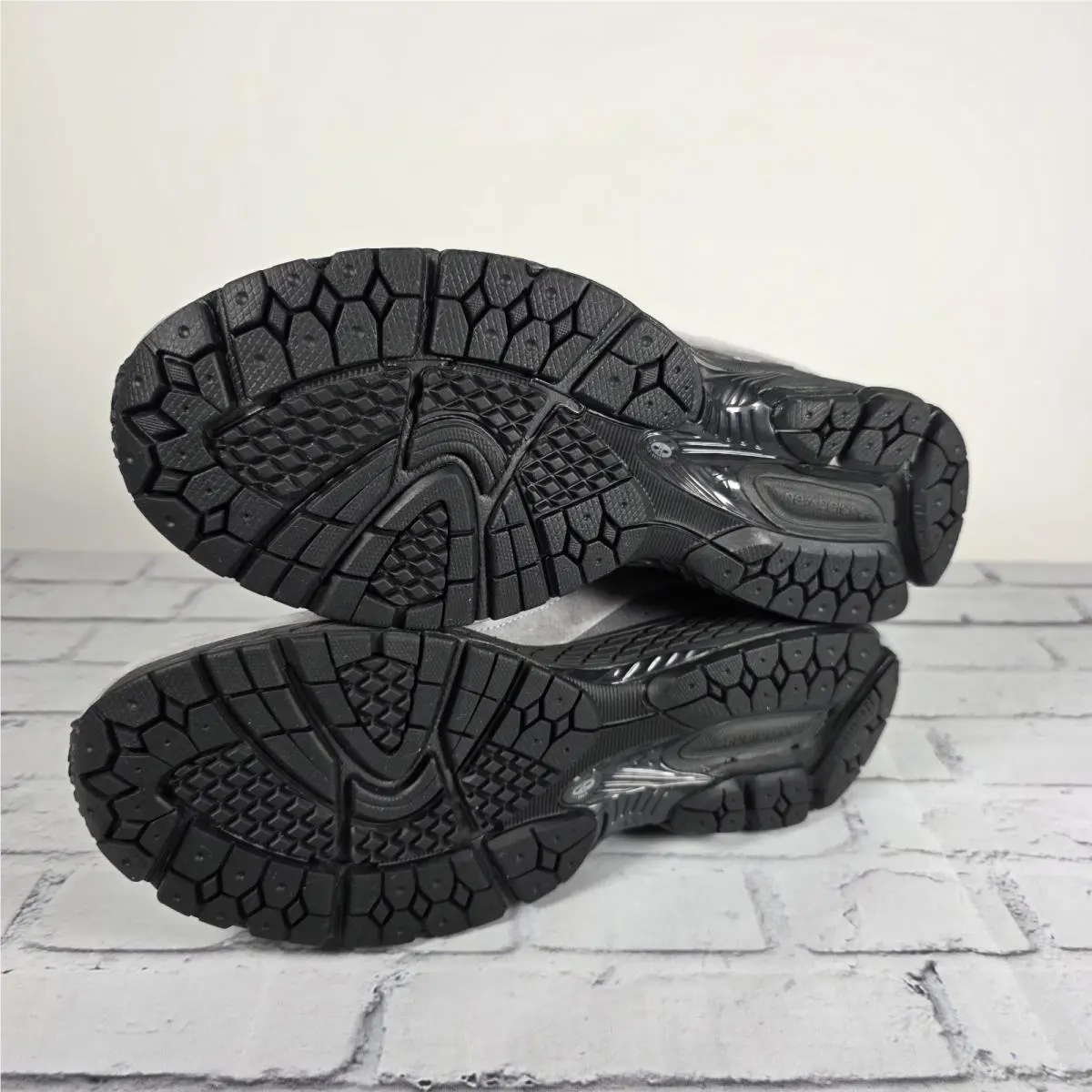 New Balance shoes - New Balance 2002 R - U2002RM - Multicolor (UPC: 198686315508) 5