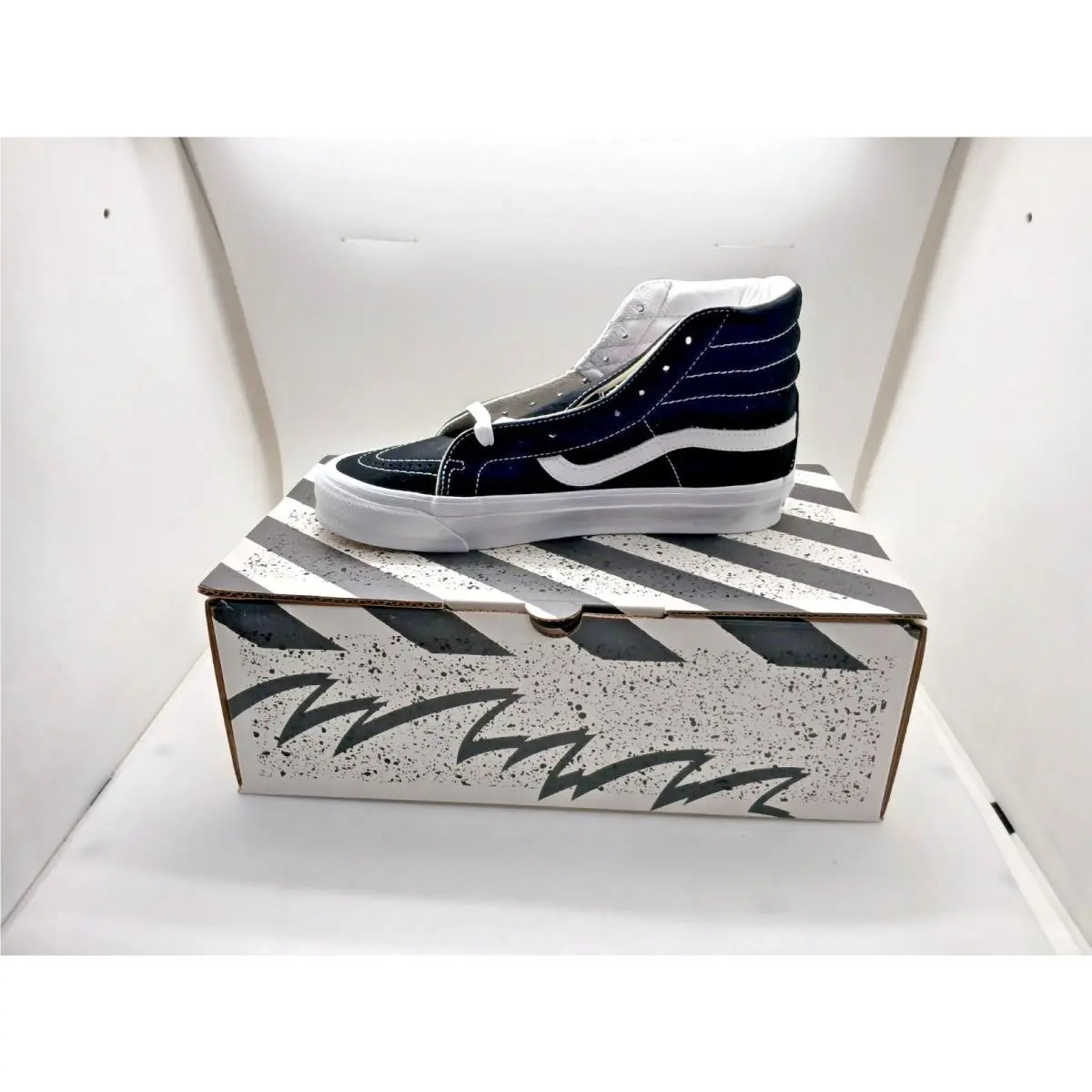 Vans shoes - VANS Sk8-Hi - VN0A4BTW5ZN1 - Black 4