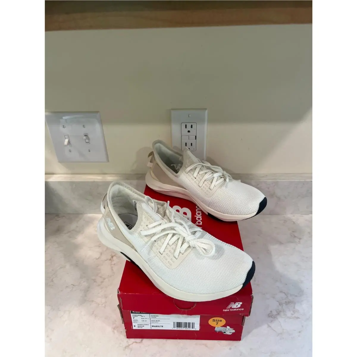 New Balance Dynasoft Nergize Sport v2 Training Shoes Women`s Sz 7.5 White Beige