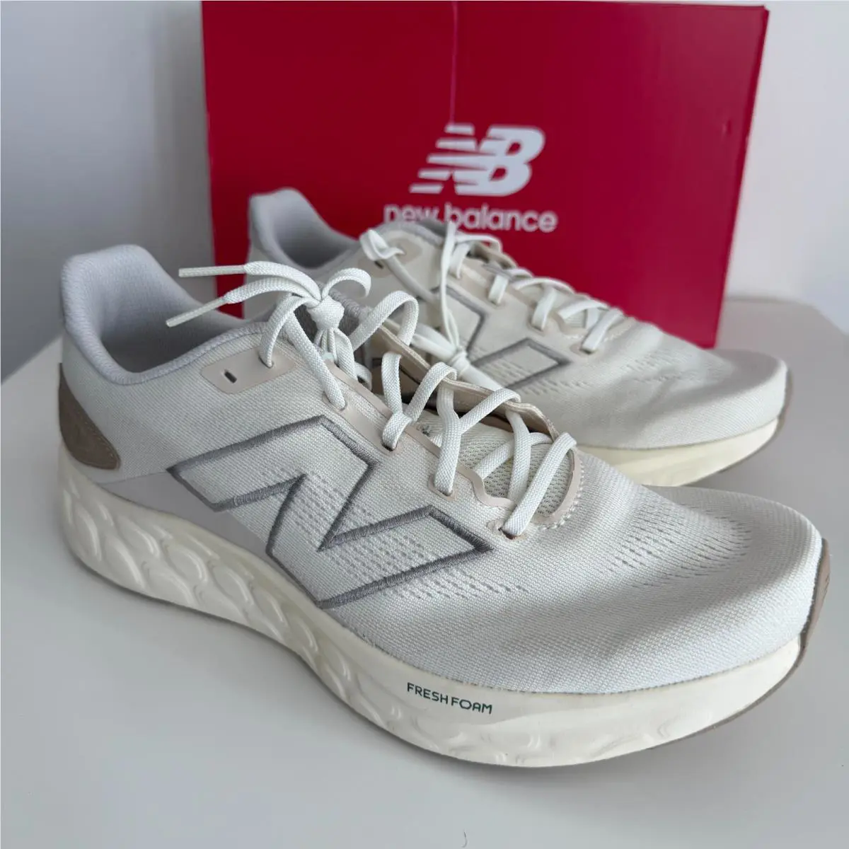 New Balance shoes - New Balance Fresh Foam 680v7 - Beige 1