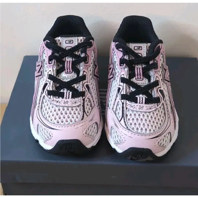 New Balance shoes - New Balance 740 - Pink 1