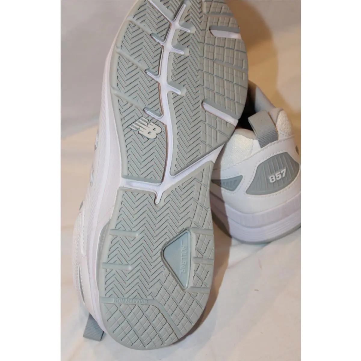 New Balance shoes - White 4