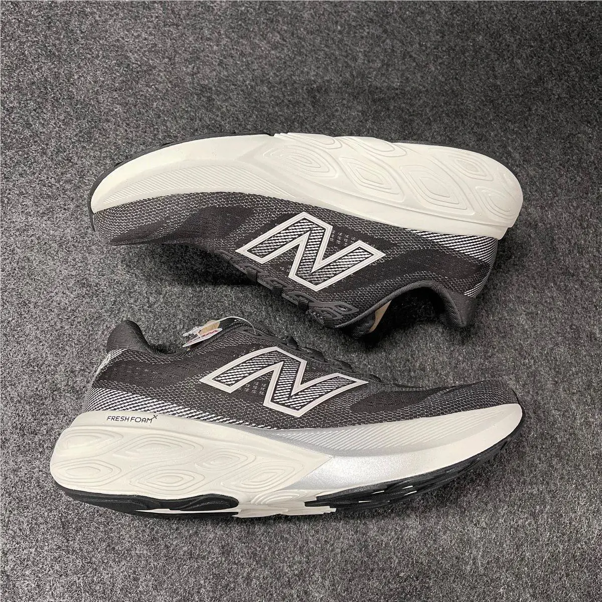 New Balance shoes - VS183022 - vs-183022 - Black (UPC: 197968071620) 2