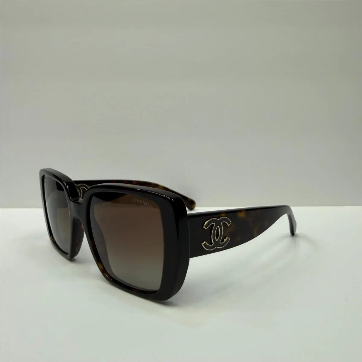 Chanel CH5541 714/S9 54 Frame W/brown Polarize Lenses