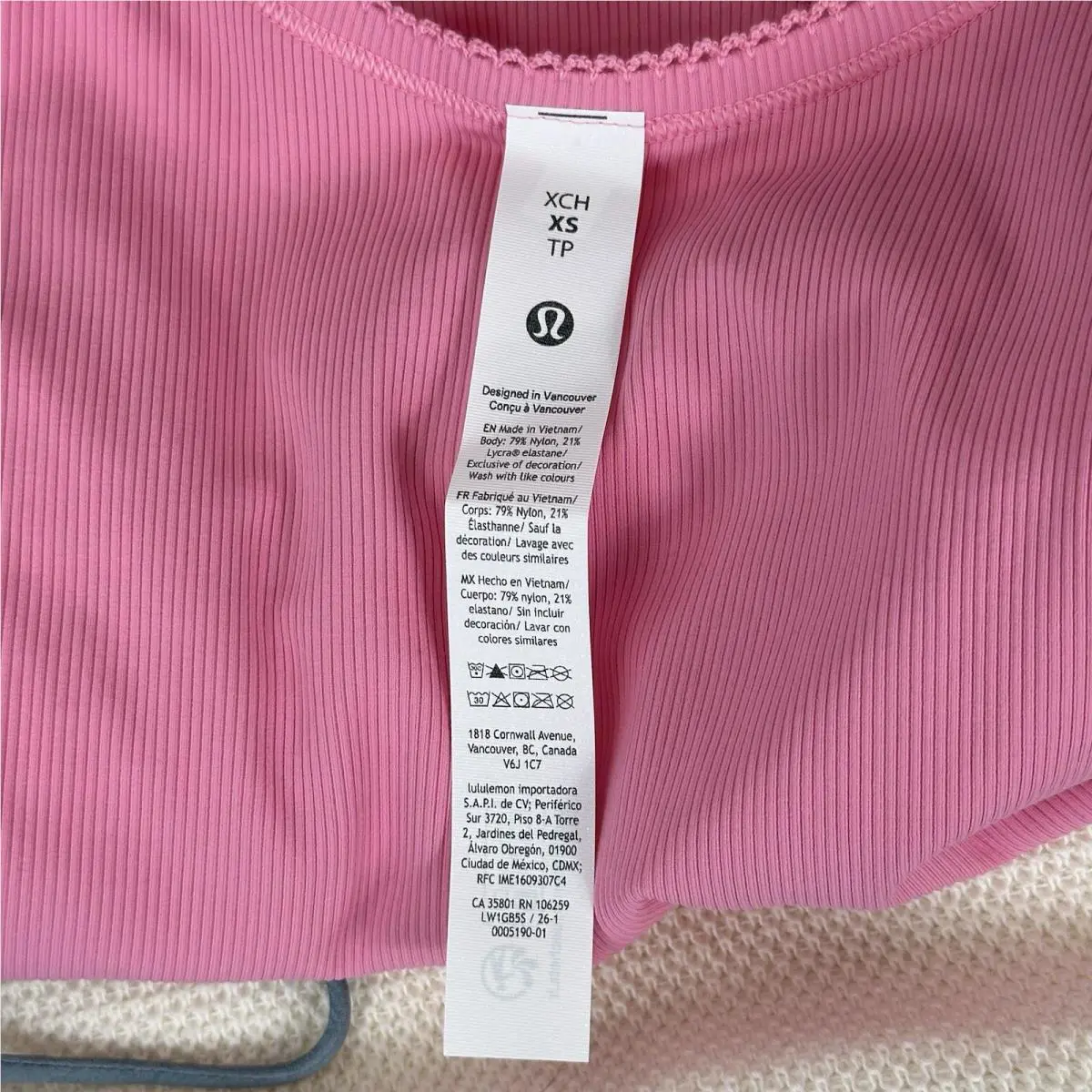 Lululemon clothing - candy cloud 6