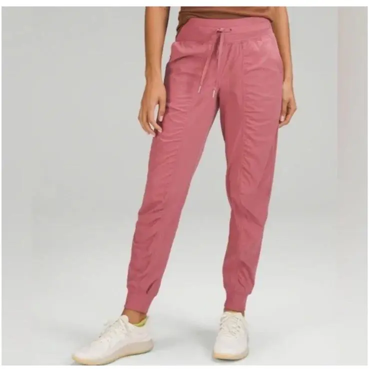 Lululemon clothing - Brier Rose 0
