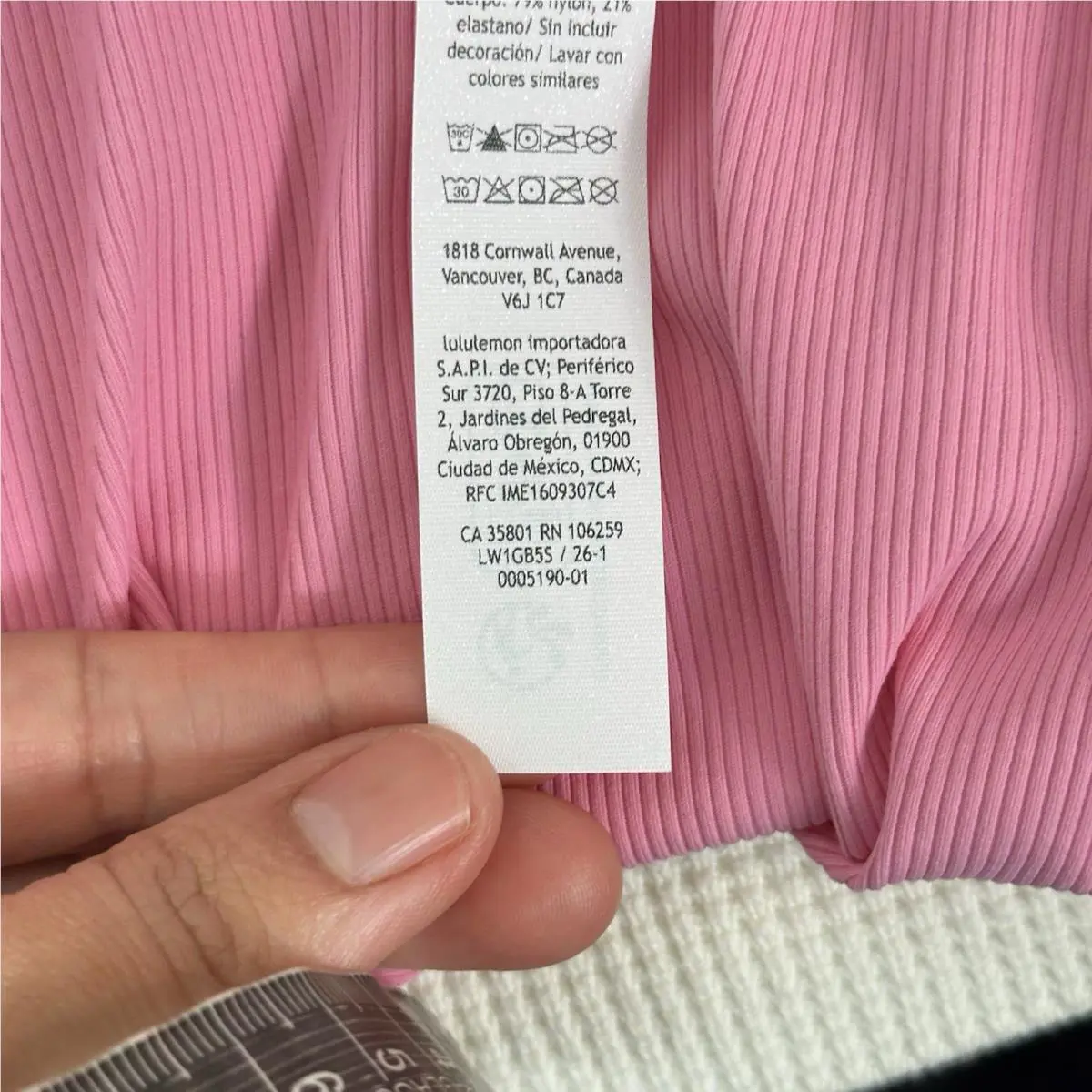 Lululemon clothing - candy cloud 7