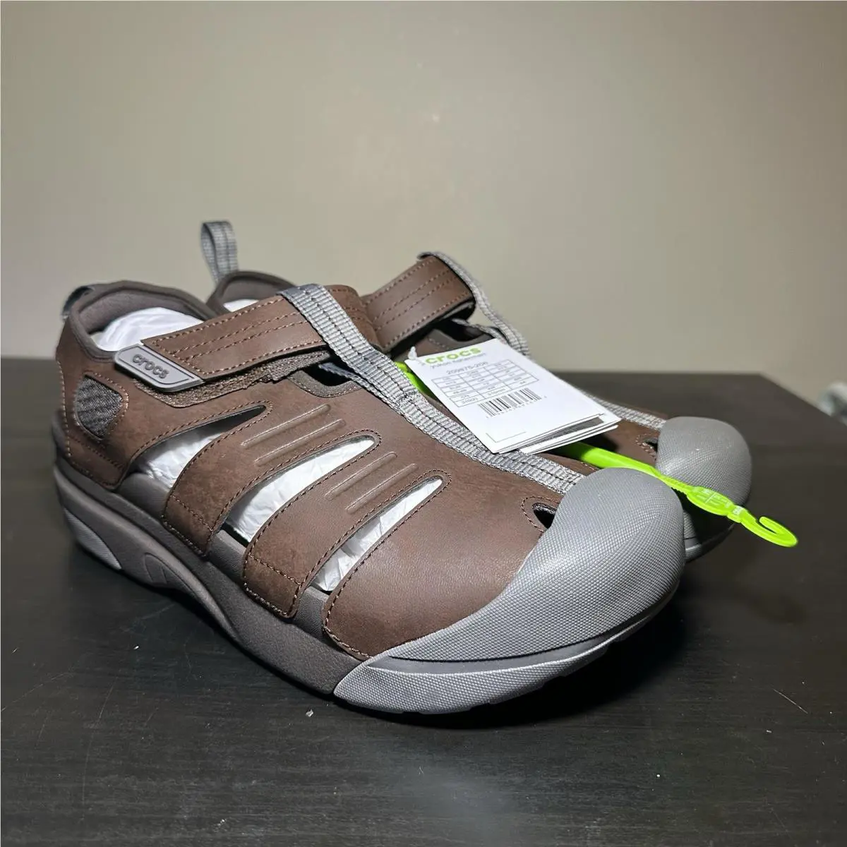 Crocs Men’s Size 11 Yukon Fisherman Sandals Shoes Brown Gray Rubber
