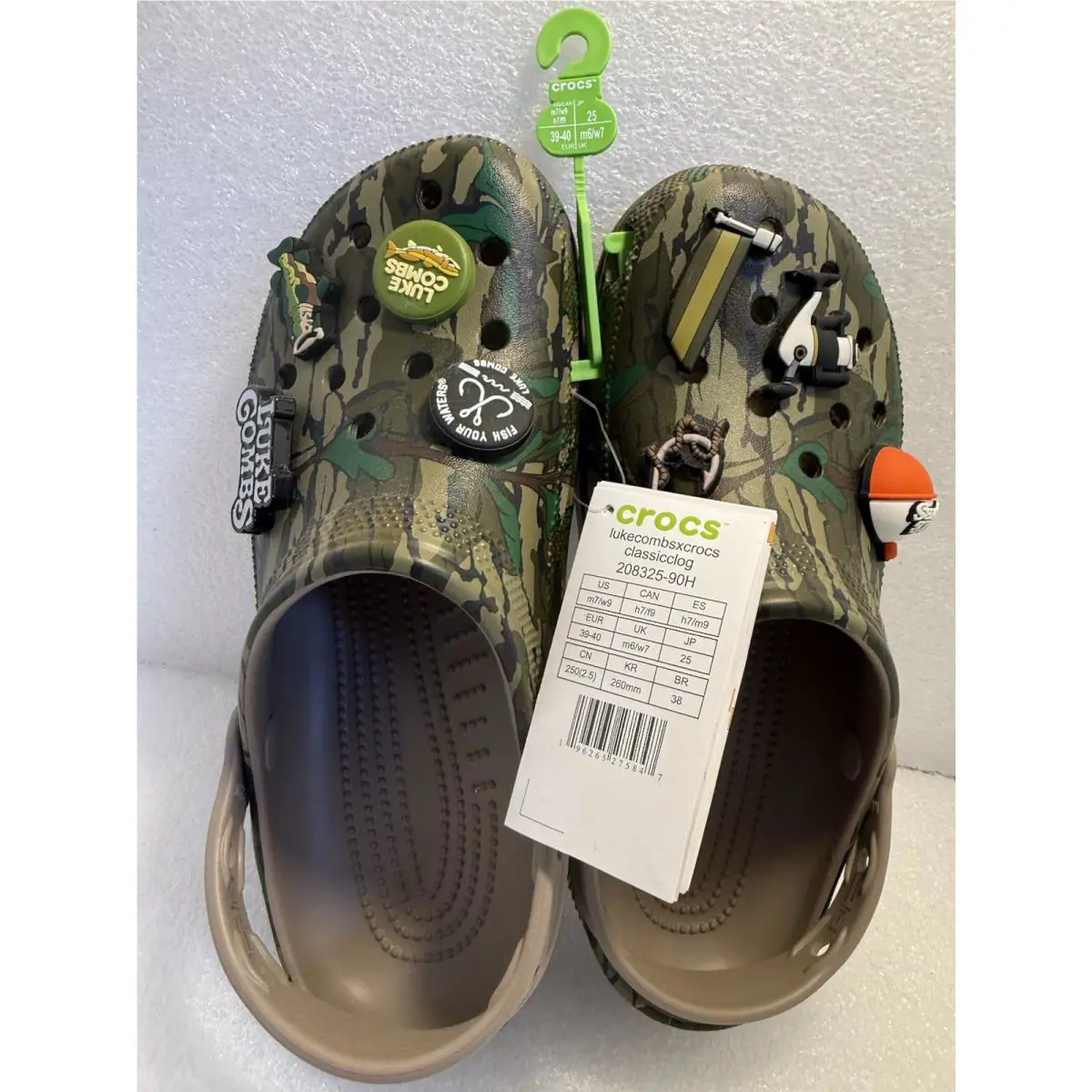 Luke Combs X Crocs Camo Bootleggers Mens 7 / Womens 9 with Jibbitz