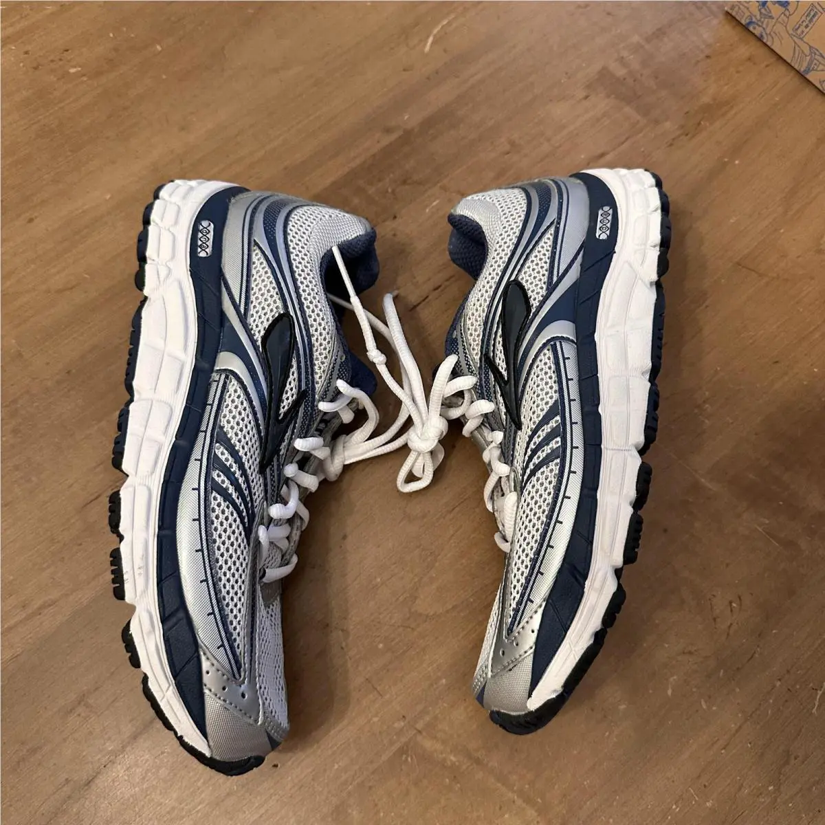 Brooks shoes - Brooks Addiction Walker 2 - Addiction Walker - 110100 1B 114 - Silver 2