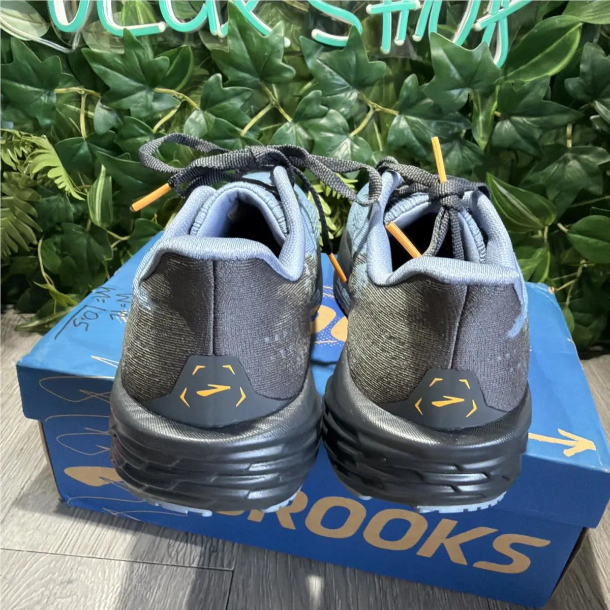 Brooks shoes - Blue 3