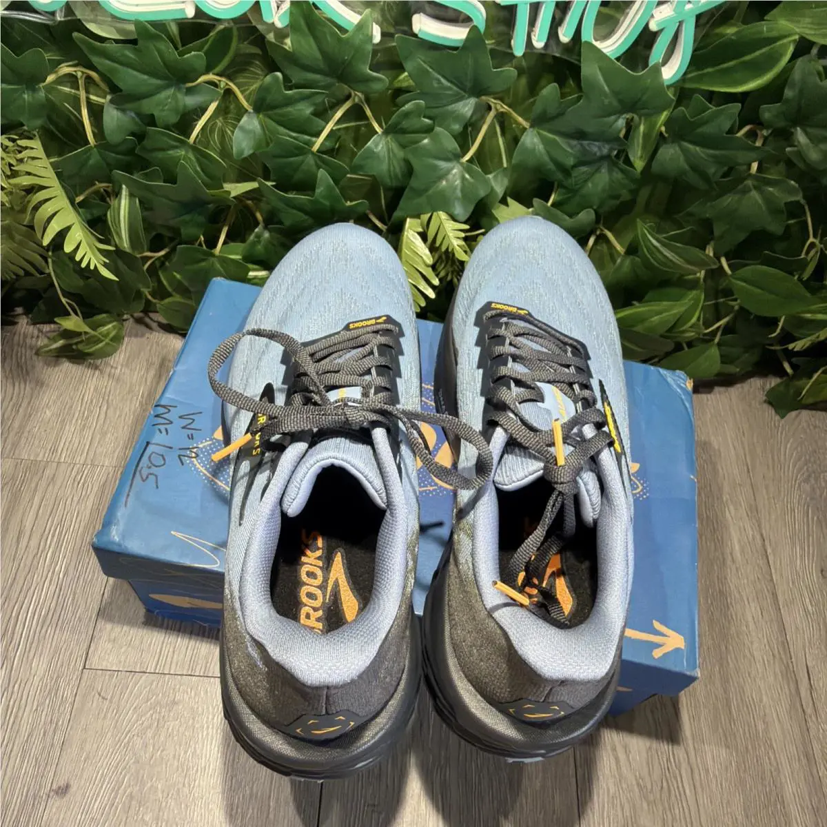 Brooks shoes - Blue 4