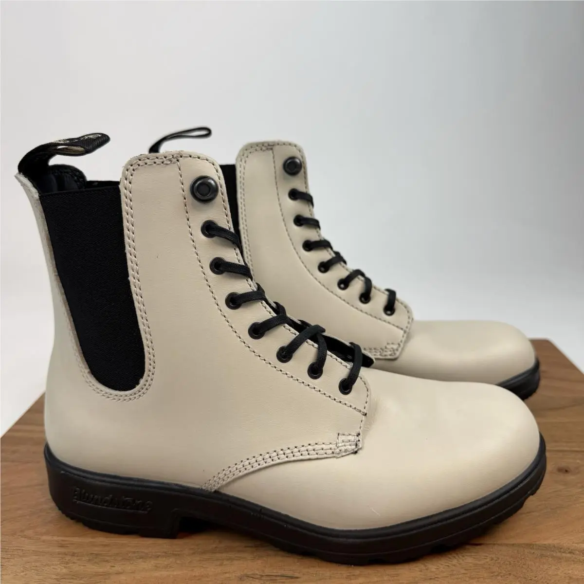 Womens Blundstone 2324 Elastic Leather Oat Ankle Boots Size 9.5 M - Beige