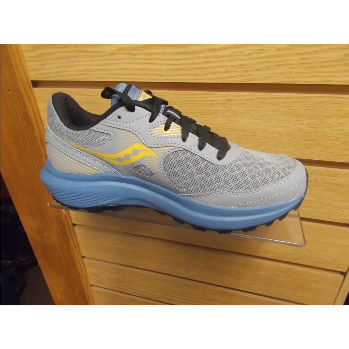 Saucony shoes - COHESION TR16 - COHESION - S10786-21 - GREY WITH YELLOW & BLUE TRIM 0