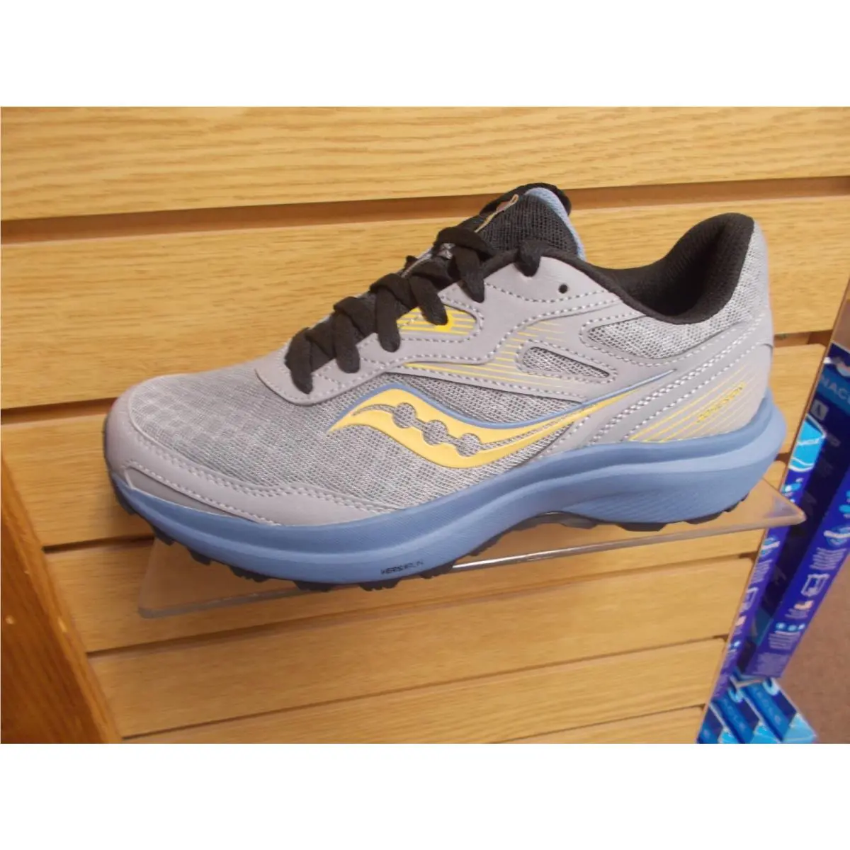 Saucony shoes - COHESION TR16 - COHESION - S10786-21 - GREY WITH YELLOW & BLUE TRIM 4