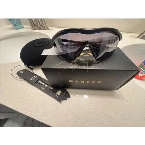 M2 Frame XL OO9343-1945 Matte Black Prizm Polarized Leash Case Microfiber by Oakley