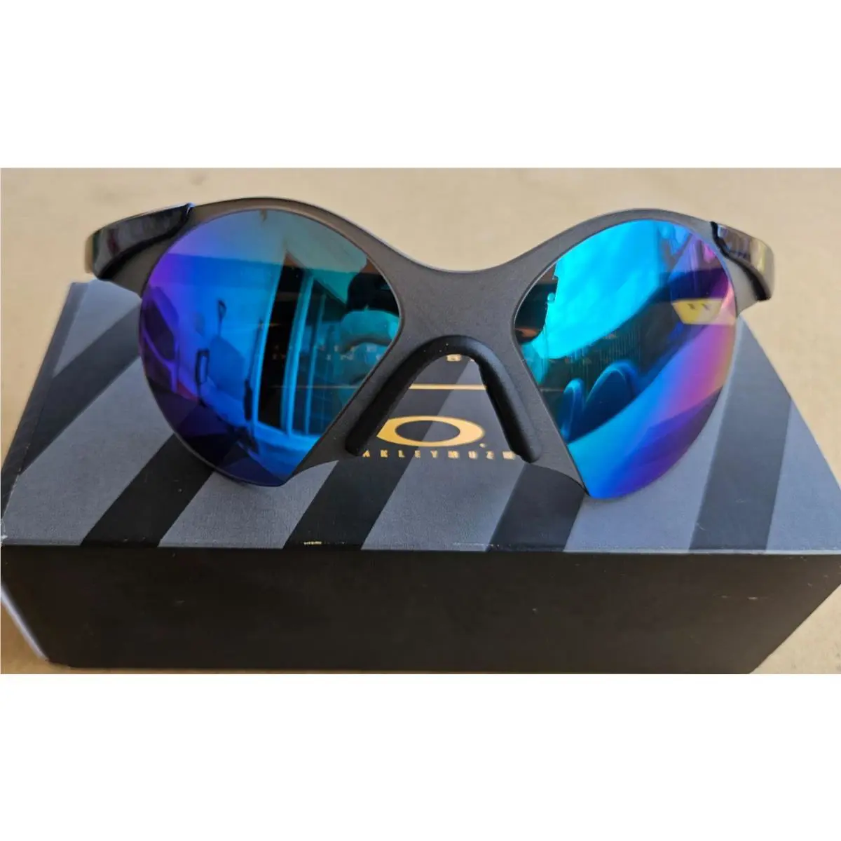 Oakley Sub Zero N Muzm Planet X W/ Prizm Sapphire Blue Sunglasses OO9425-03