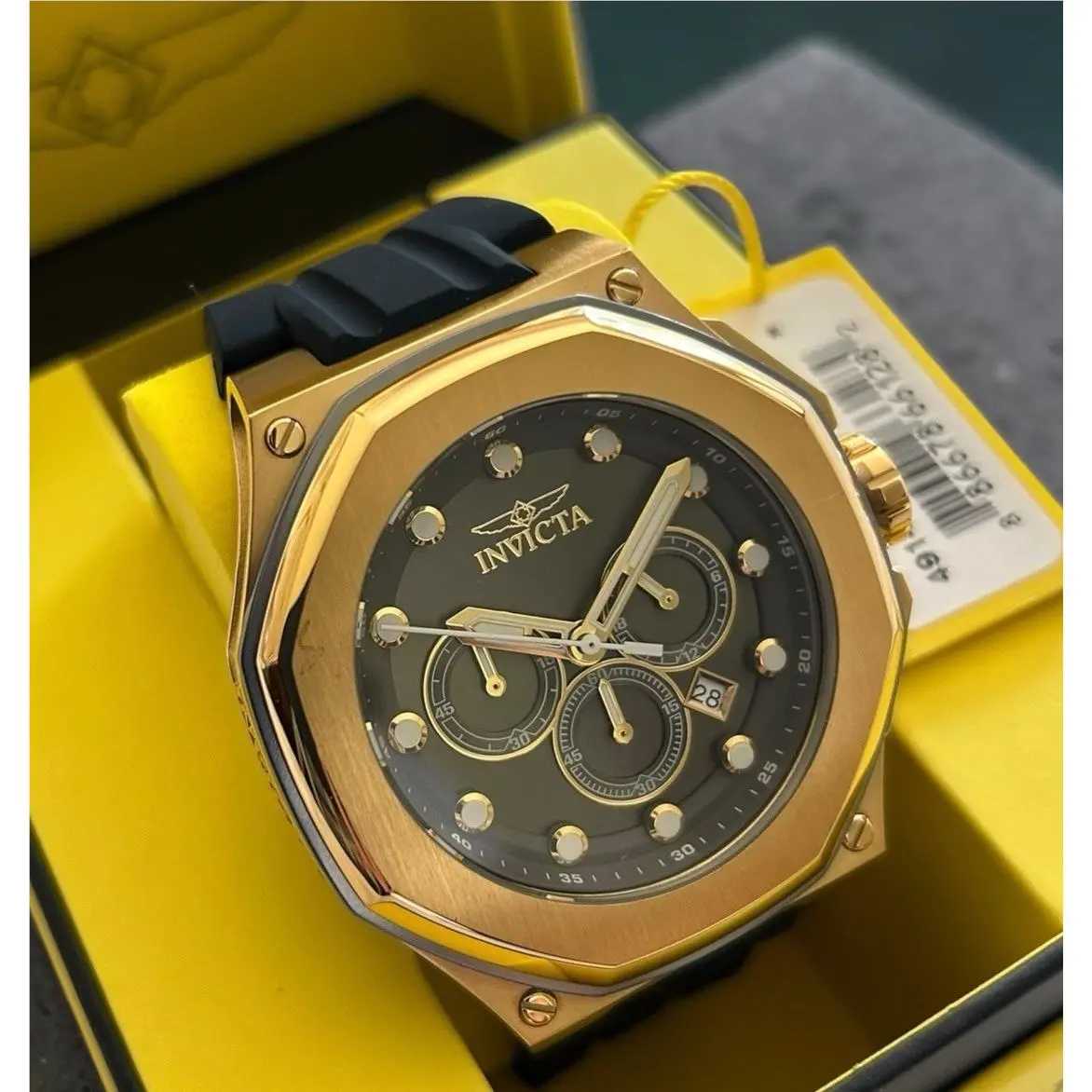 Invicta 49142 Akula Chrono Watch 50mm Round Gold Grey Metal Silicone Boxed - Dial: Gunmetal, Gray, Band: Black, Bezel: Gray