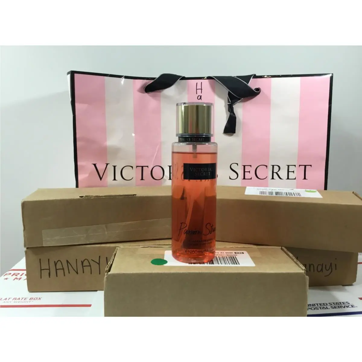 Victoria`s Secret Passion Struck Fragrance Mist 8.4 OZ - Level AS Pictured