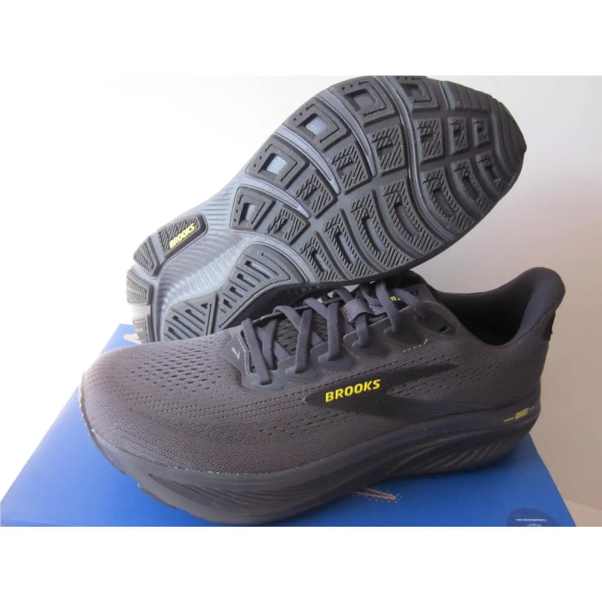 Brooks shoes - Brooks Ghost 17 - Ghost - Black 0