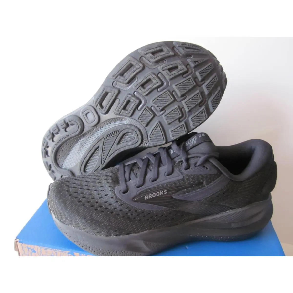 Brooks shoes - Brooks Adrenaline GTS 24 - Adrenaline GTS - Black 1