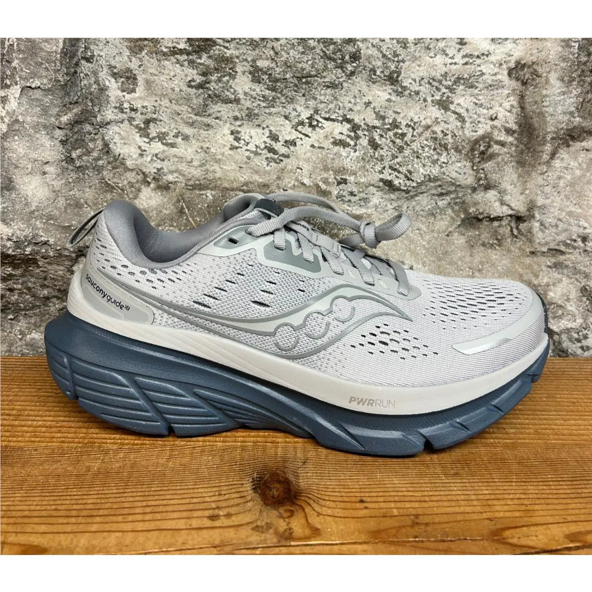 Saucony shoes - Guide 18 - Guide - S20998-210 - Fossil 5
