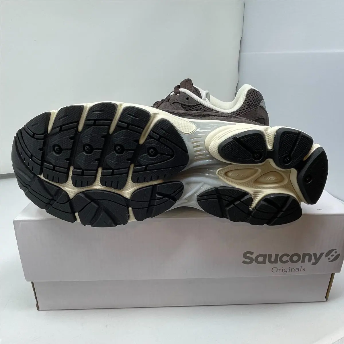 Saucony shoes - Saucony Progrid Omni 9 - Progrid Omni - S70740-15 - COFFEE/CREAM (UPC: 195020492185) 2