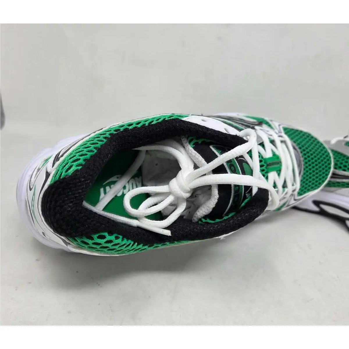 Saucony shoes - Green 8