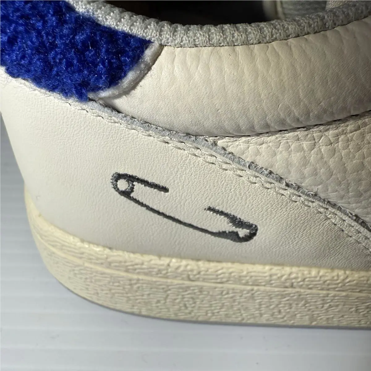 Saucony shoes - Saucony Jazz Court Maybe Tomorrow Varsity Shoes - S70682-4 - Off White / Blue (UPC: 195019639867) 2