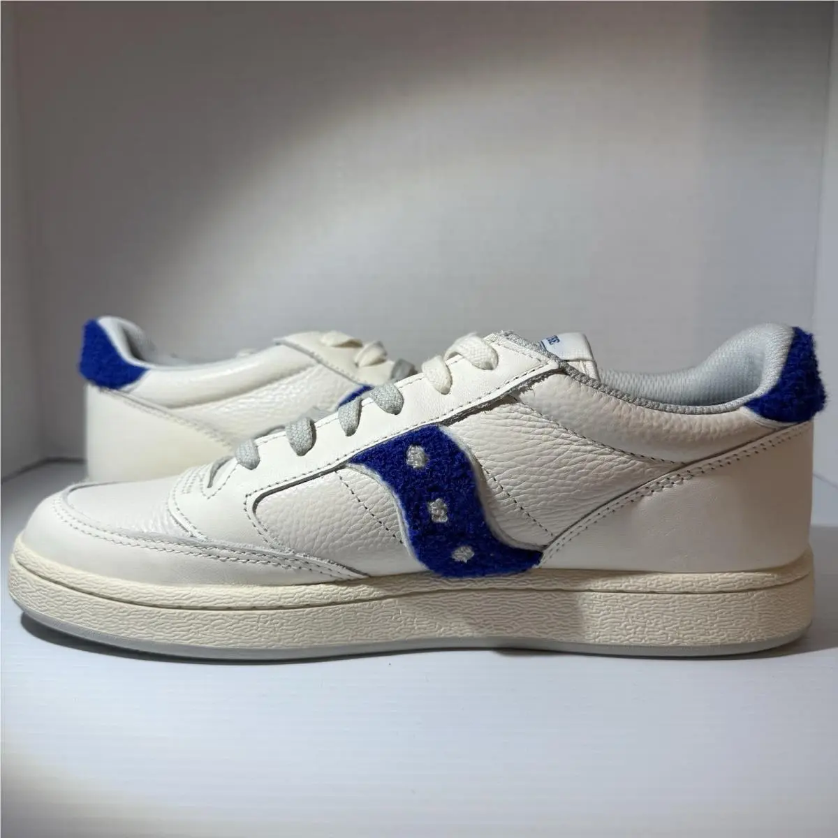 Saucony shoes - Saucony Jazz Court Maybe Tomorrow Varsity Shoes - S70682-4 - Off White / Blue (UPC: 195019639867) 8