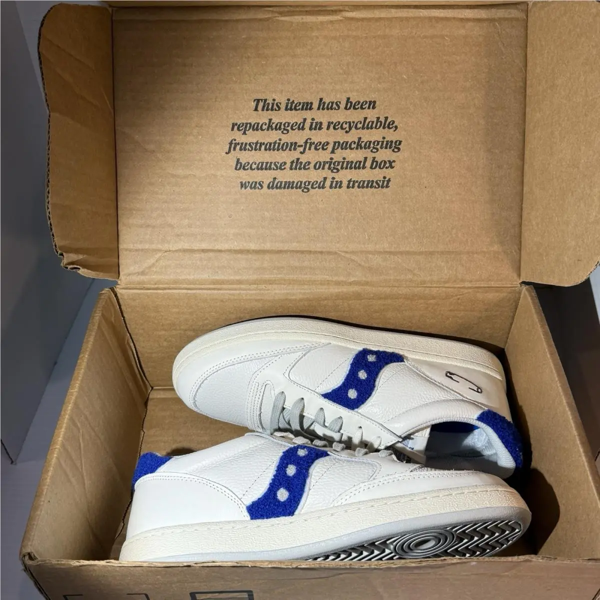 Saucony shoes - Saucony Jazz Court Maybe Tomorrow Varsity Shoes - S70682-4 - Off White / Blue (UPC: 195019639867) 15