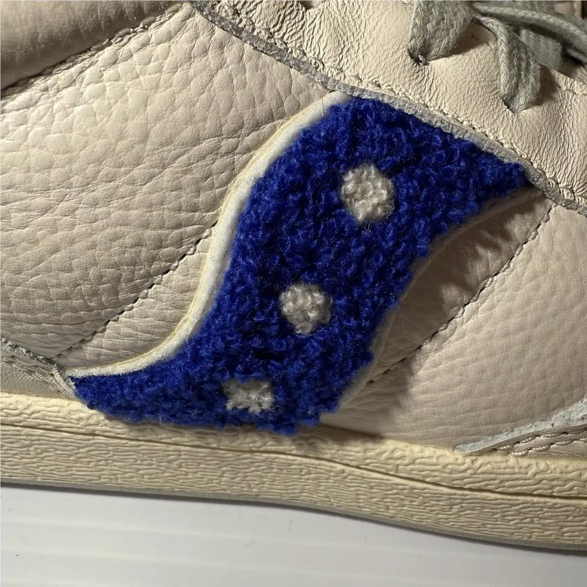 Saucony shoes - Saucony Jazz Court Maybe Tomorrow Varsity Shoes - S70682-4 - Off White / Blue (UPC: 195019639867) 1