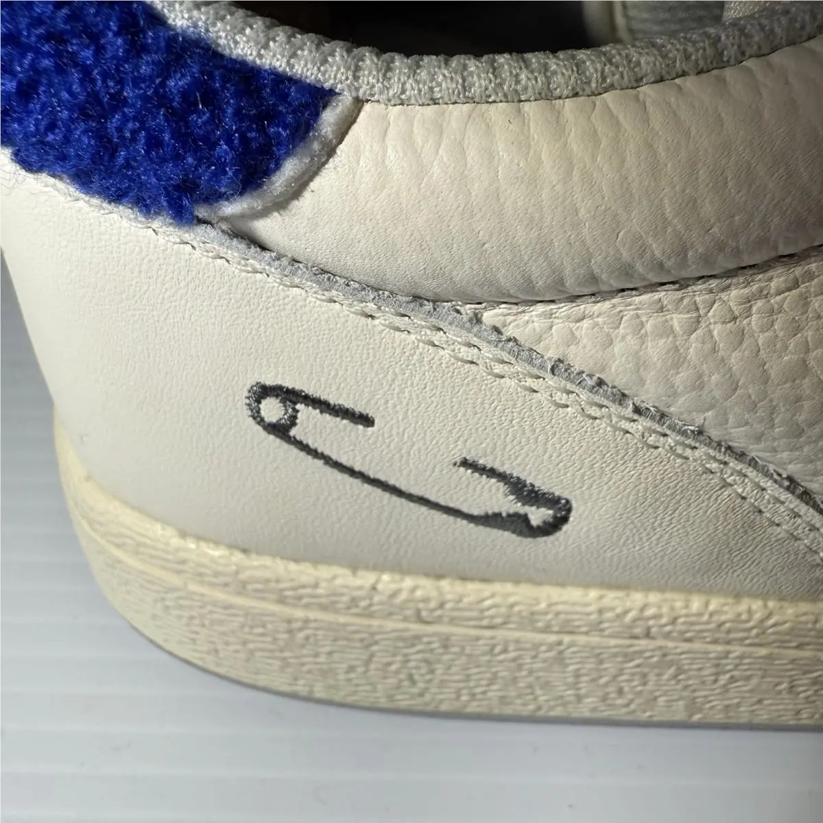 Saucony shoes - Saucony Jazz Court Maybe Tomorrow Varsity Shoes - S70682-4 - Off White / Blue (UPC: 195019639867) 2