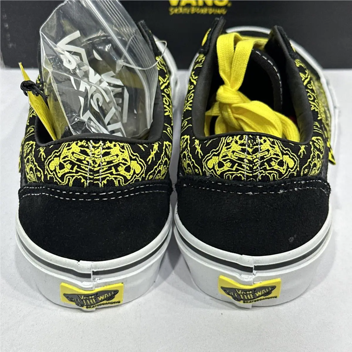 Vans shoes - VANS Old Skool - Old Skool - Black, Manufacturer: Black/Yellow 5