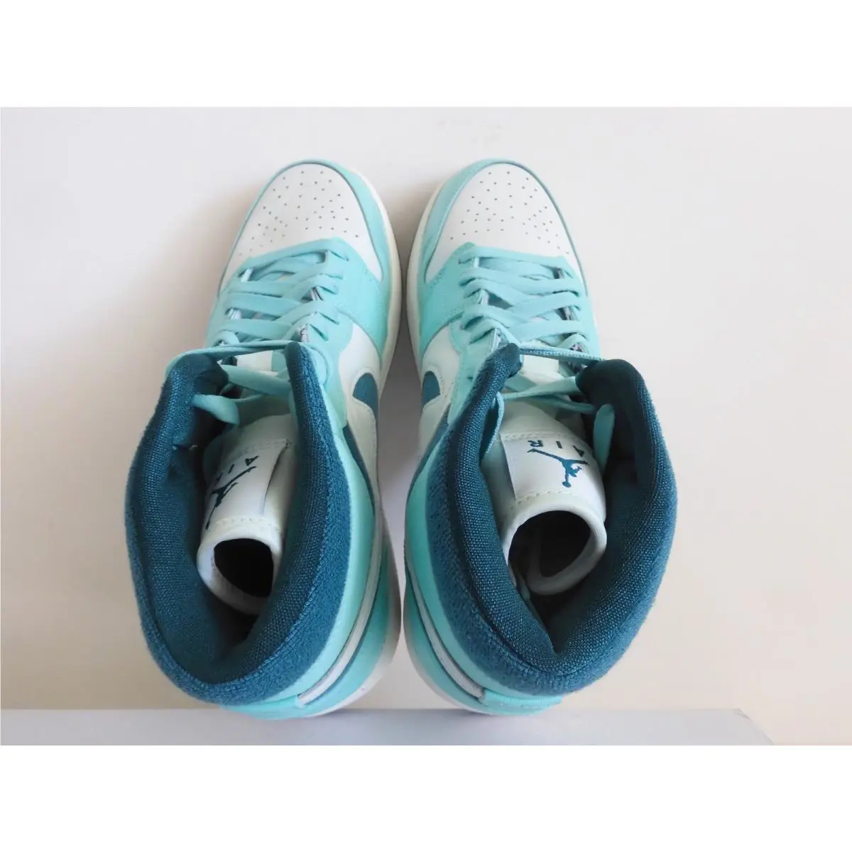 Nike shoes - Air Jordan 1 Mid SE - DZ3745 300 - Blue 4