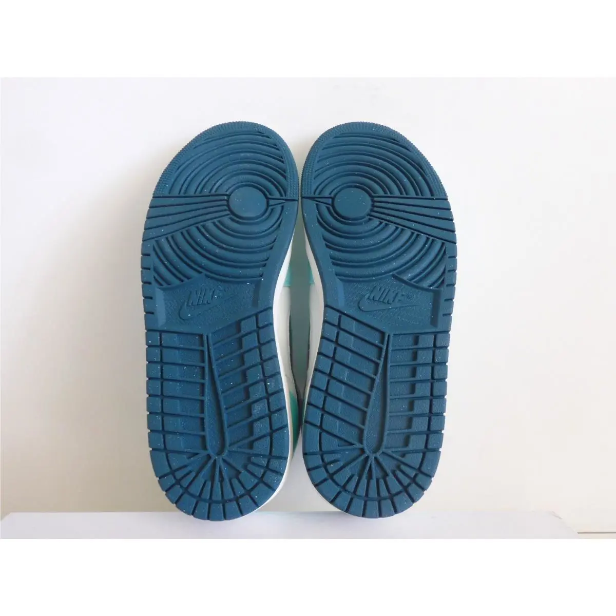 Nike shoes - Air Jordan 1 Mid SE - DZ3745 300 - Blue 5