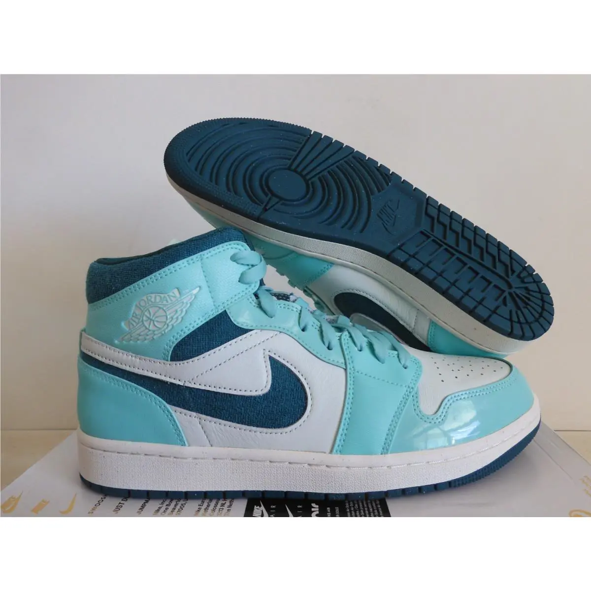 Nike shoes - Air Jordan 1 Mid SE - DZ3745 300 - Blue 7