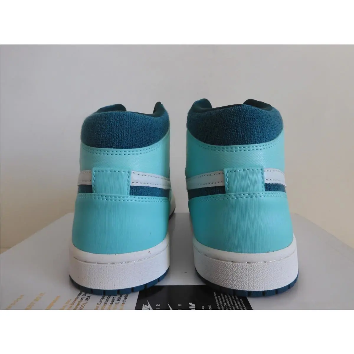 Nike shoes - Air Jordan 1 Mid SE - DZ3745 300 - Blue 3