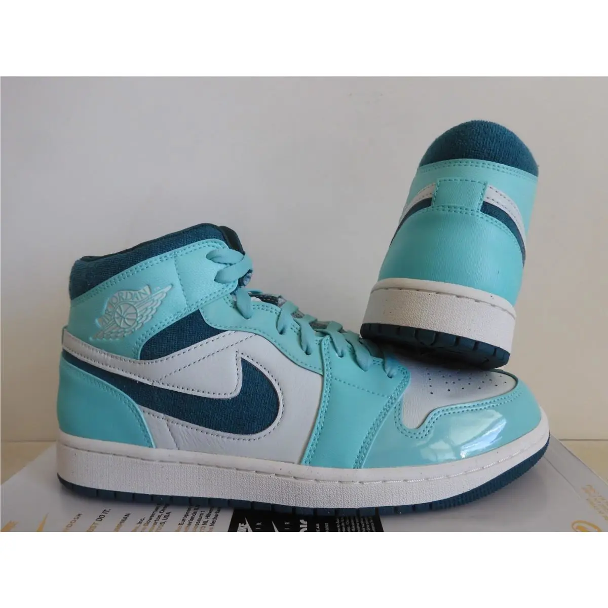 Nike shoes - Air Jordan 1 Mid SE - DZ3745 300 - Blue 9