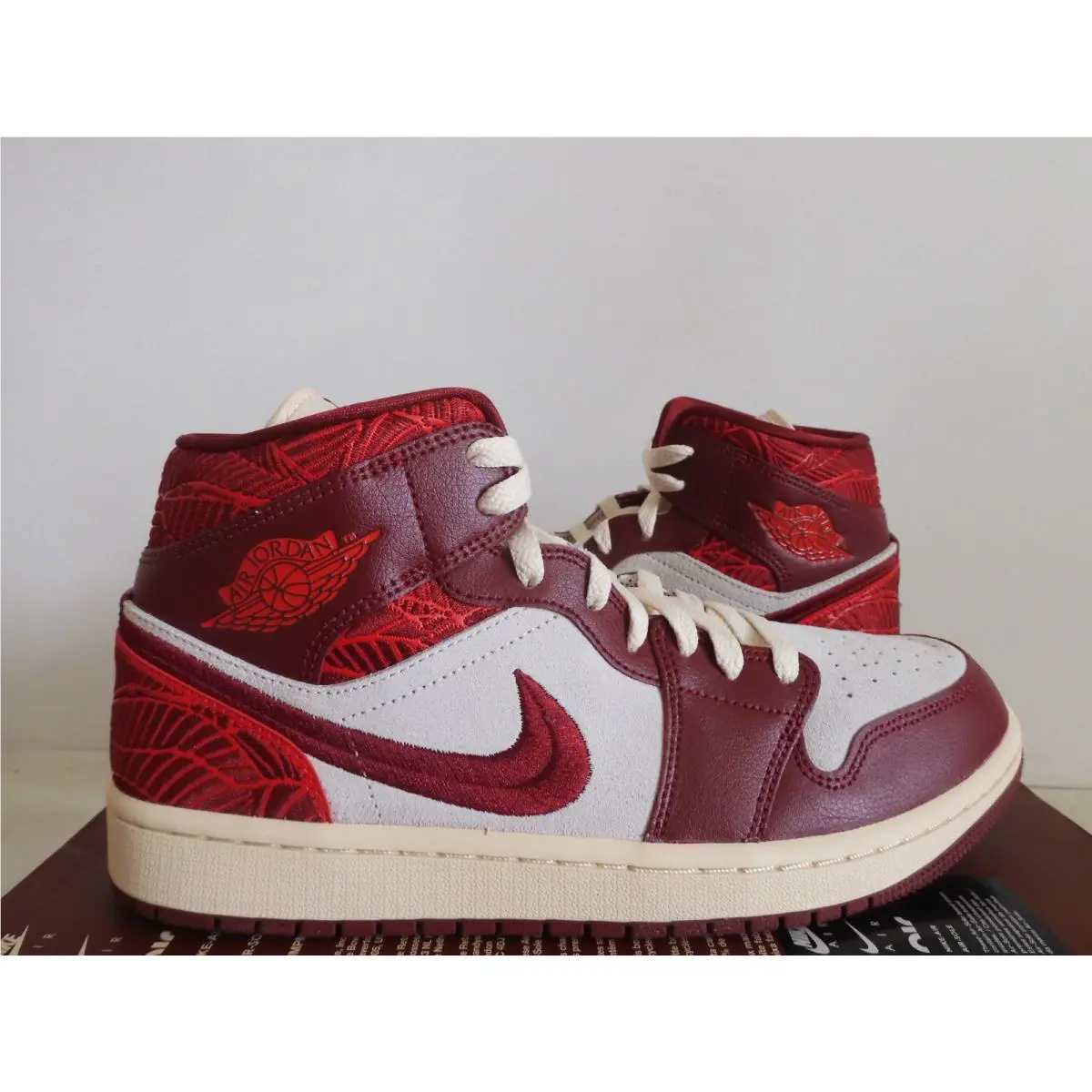 Nike shoes - Air Jordan 1 Mid - Air Mid - DZ2820-601 - Red 0