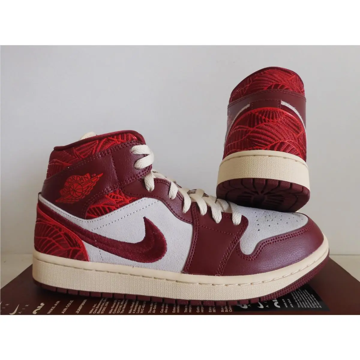 Nike shoes - Air Jordan 1 Mid - Air Mid - DZ2820-601 - Red 1