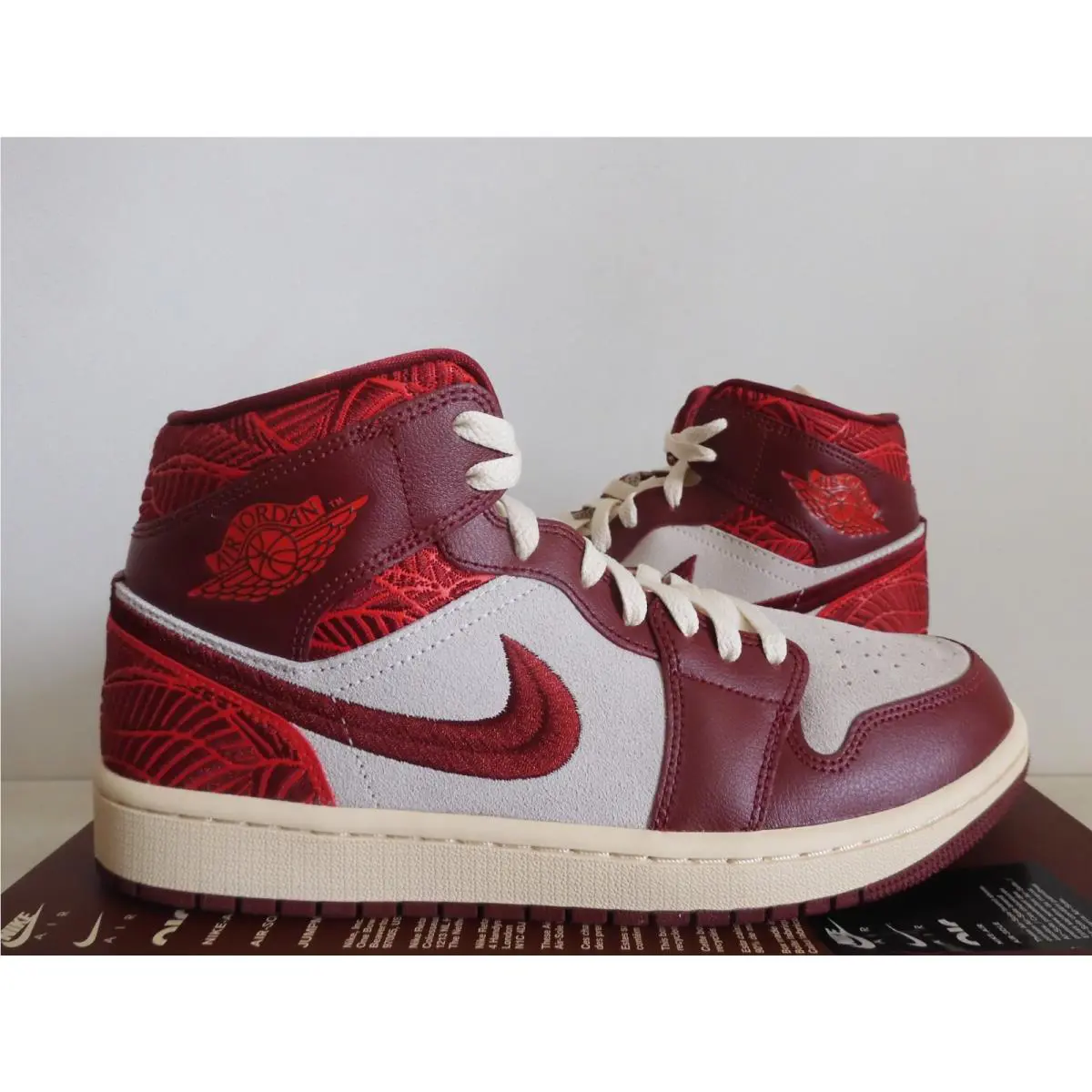 Nike shoes - Air Jordan 1 Mid - Air Mid - DZ2820-601 - Red 16