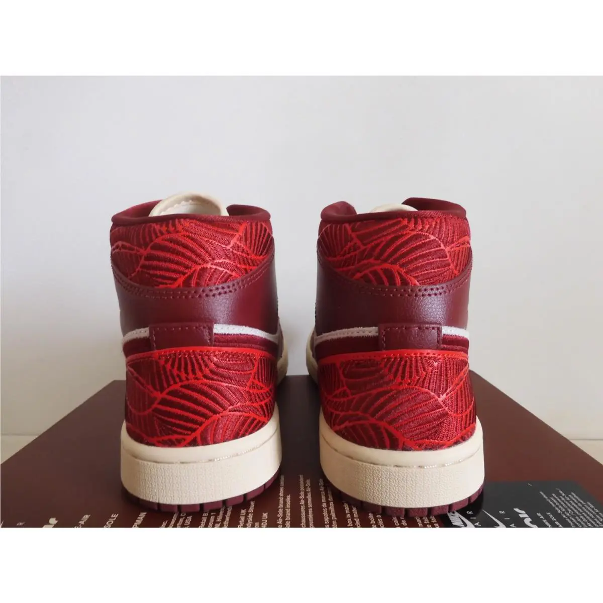 Nike shoes - Air Jordan 1 Mid - Air Mid - DZ2820-601 - Red 11