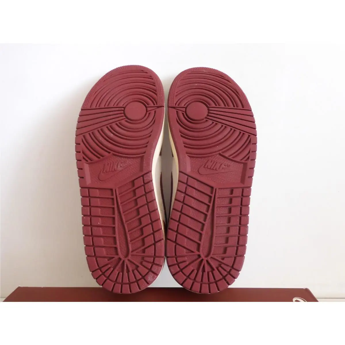 Nike shoes - Air Jordan 1 Mid - Air Mid - DZ2820-601 - Red 13