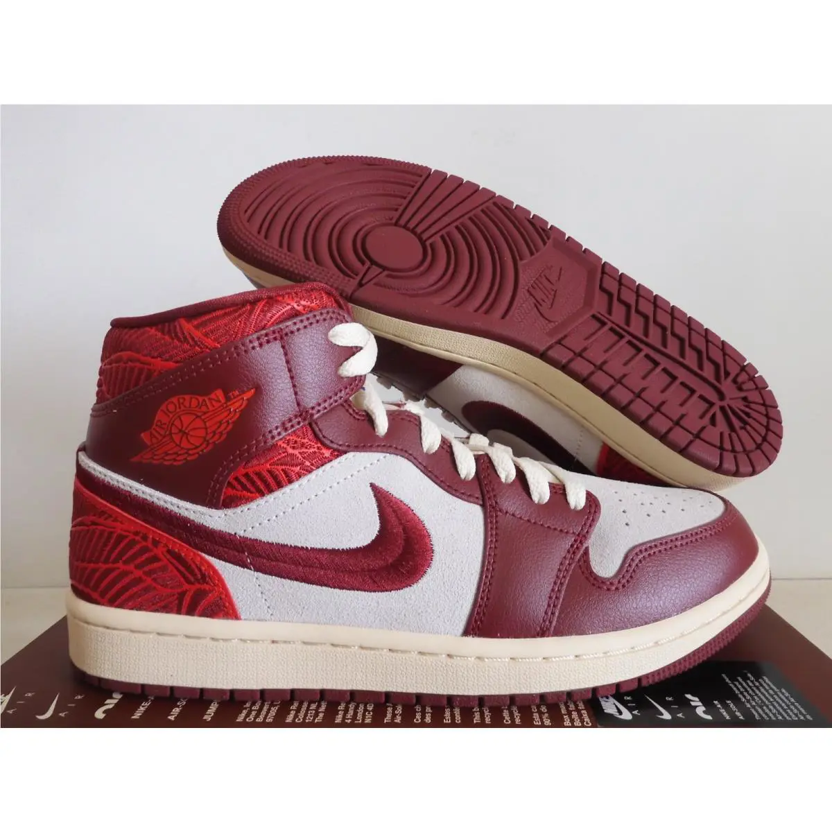 Nike shoes - Air Jordan 1 Mid - Air Mid - DZ2820-601 - Red 7