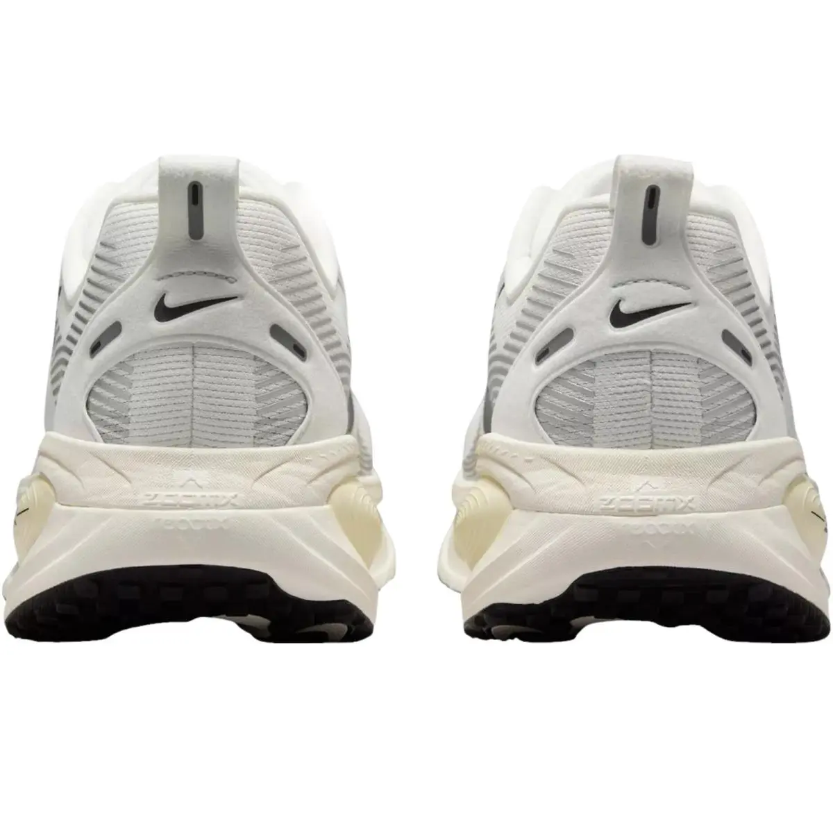 Nike shoes - Nike Vomero 18 - Vomero - Black/Coconut Milk/Light Iron Ore/Summit White 26