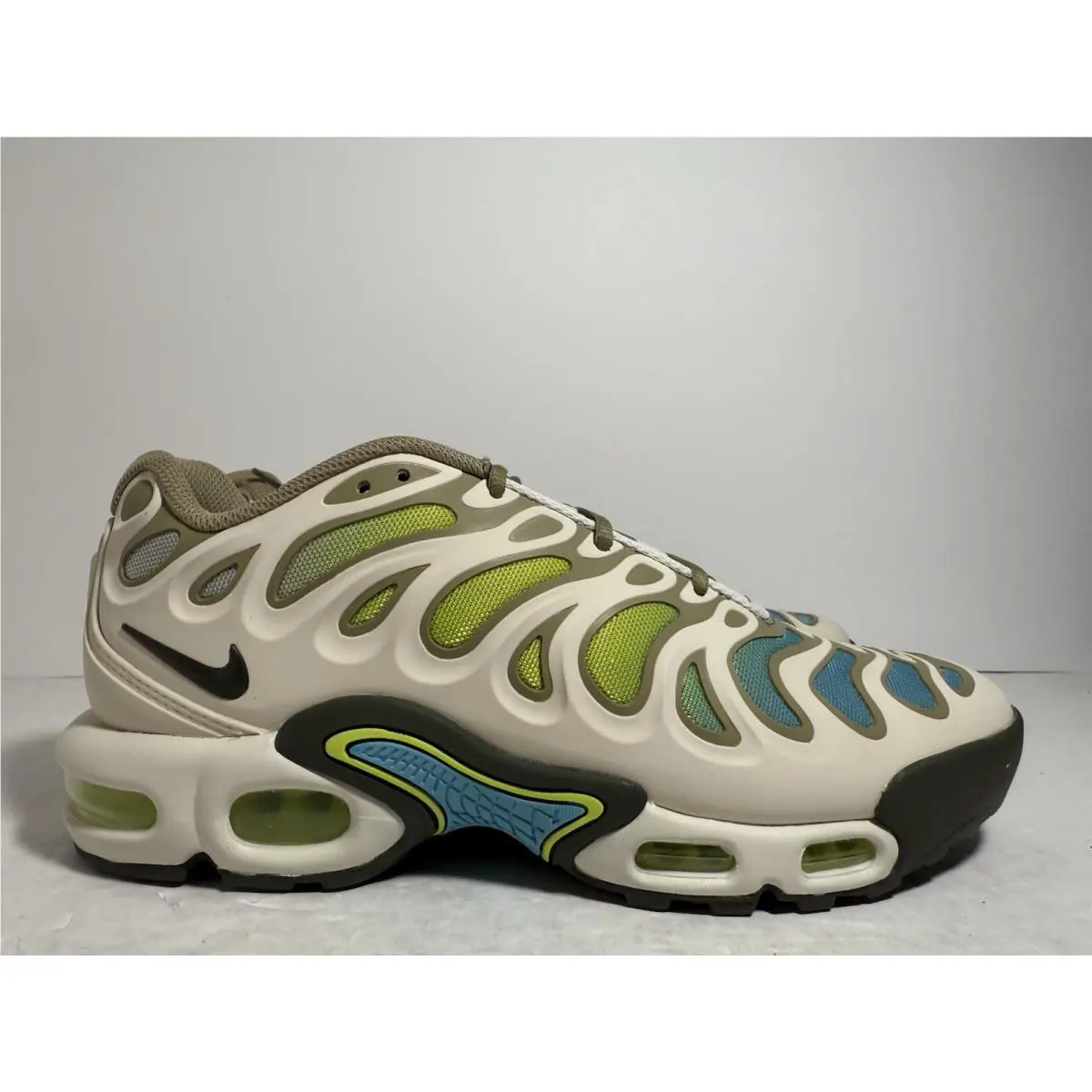 Nike shoes - Nike Air Max Plus - Air Max Plus - FD4290-008 - White 0