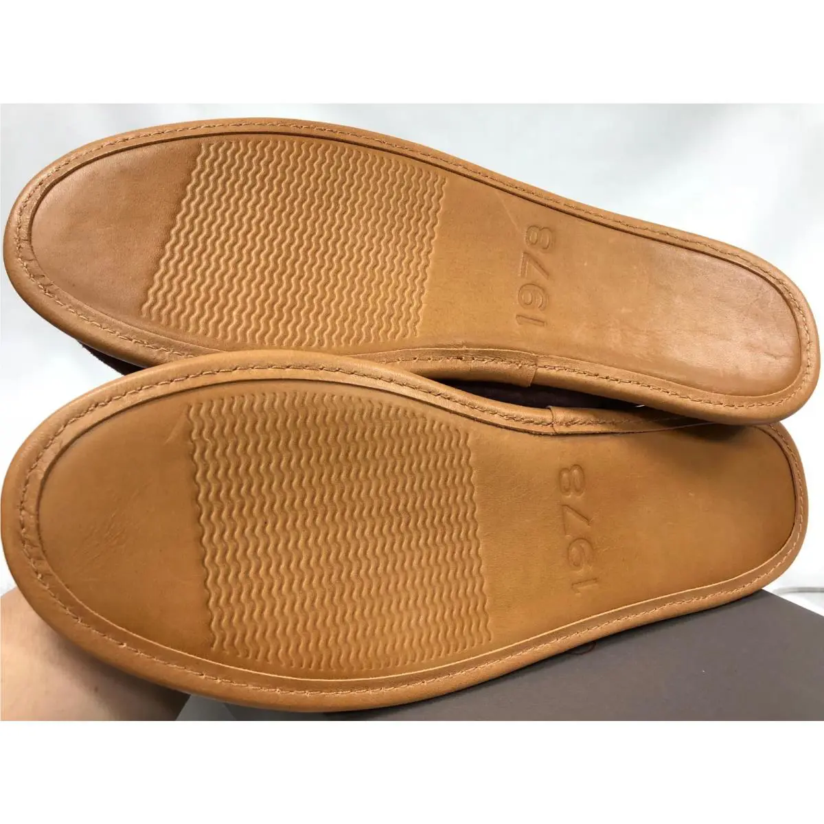 UGG shoes - Cordovan Red
