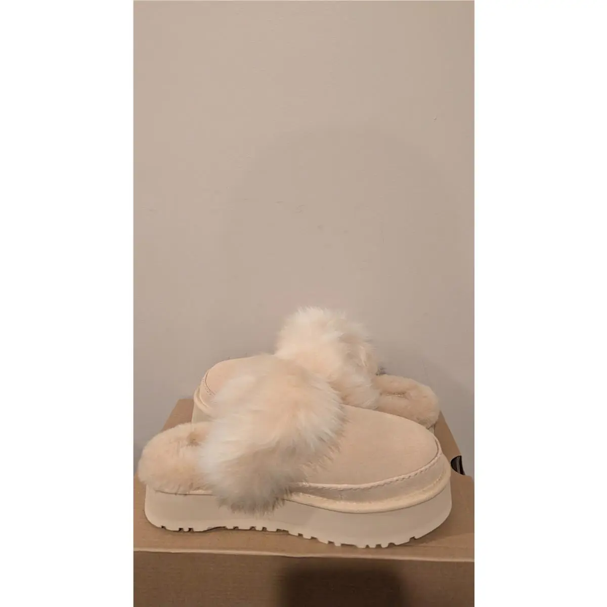 UGG shoes - sandcastle 1